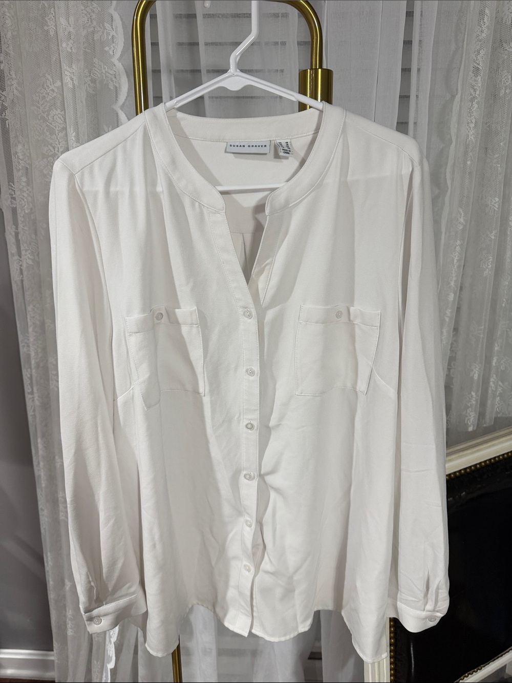 Susan Graver white Round-Neck Blouse